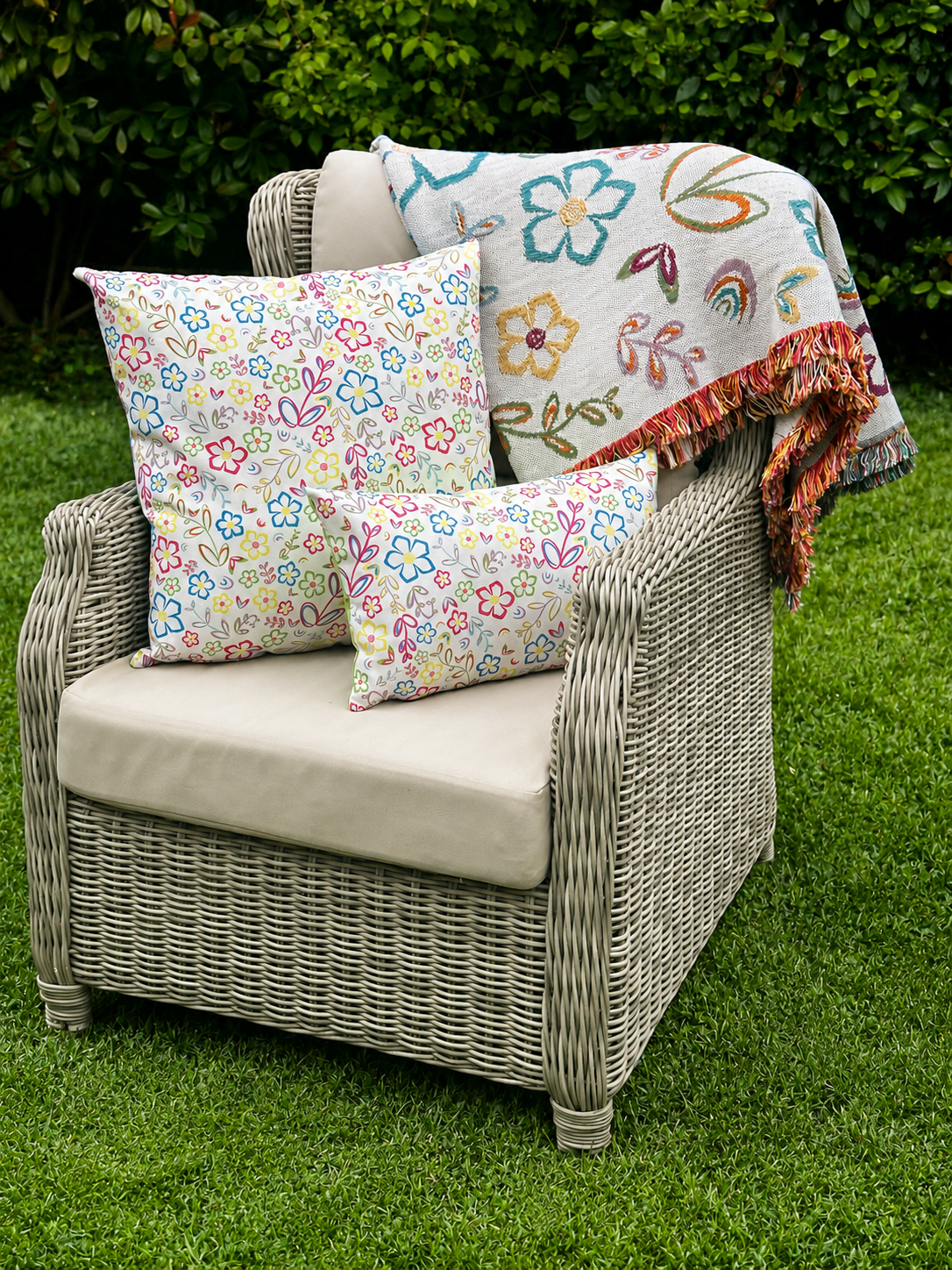 Full Bloom Woven Throw