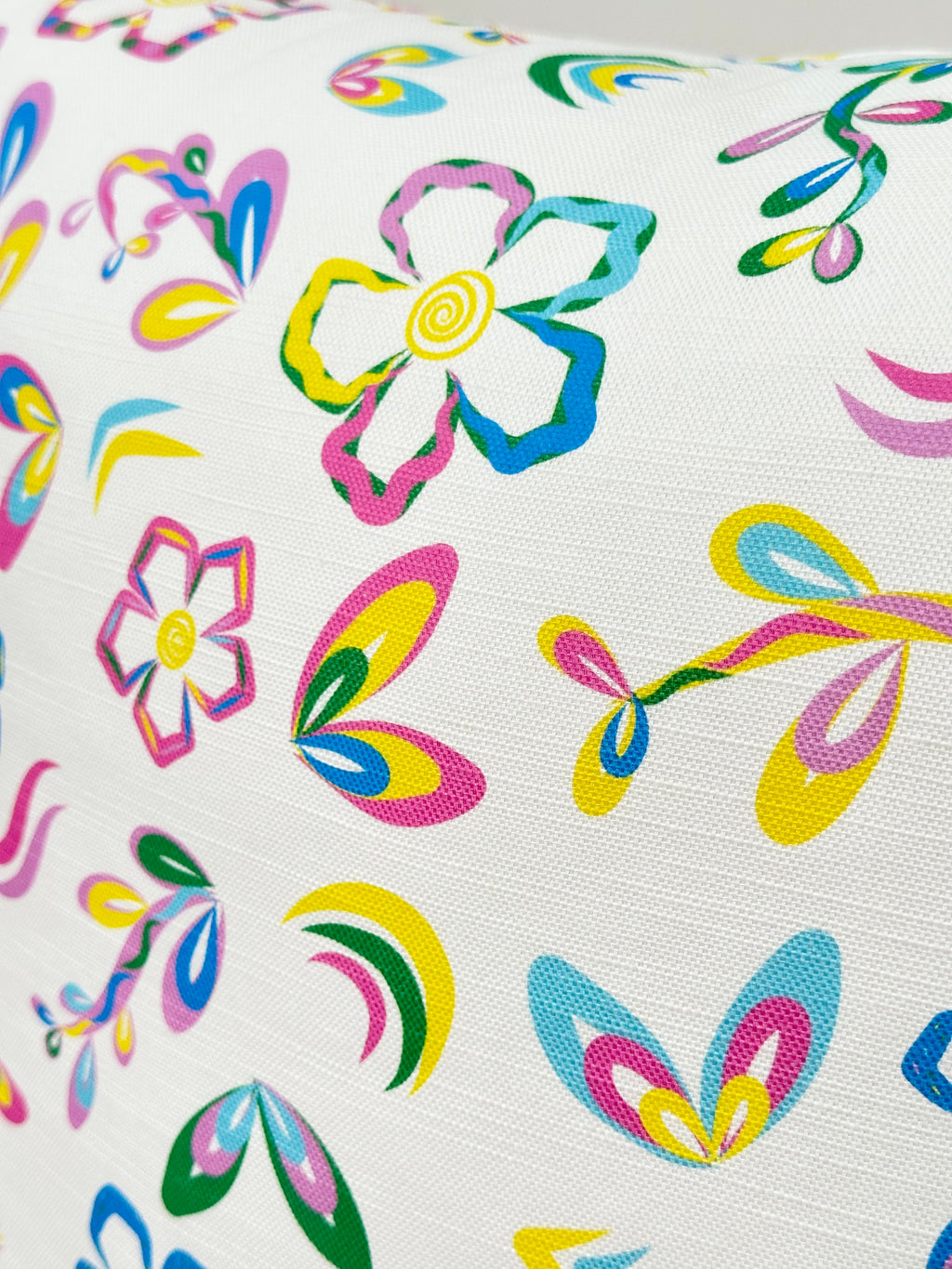 Full Bloom Rainbow Cushion